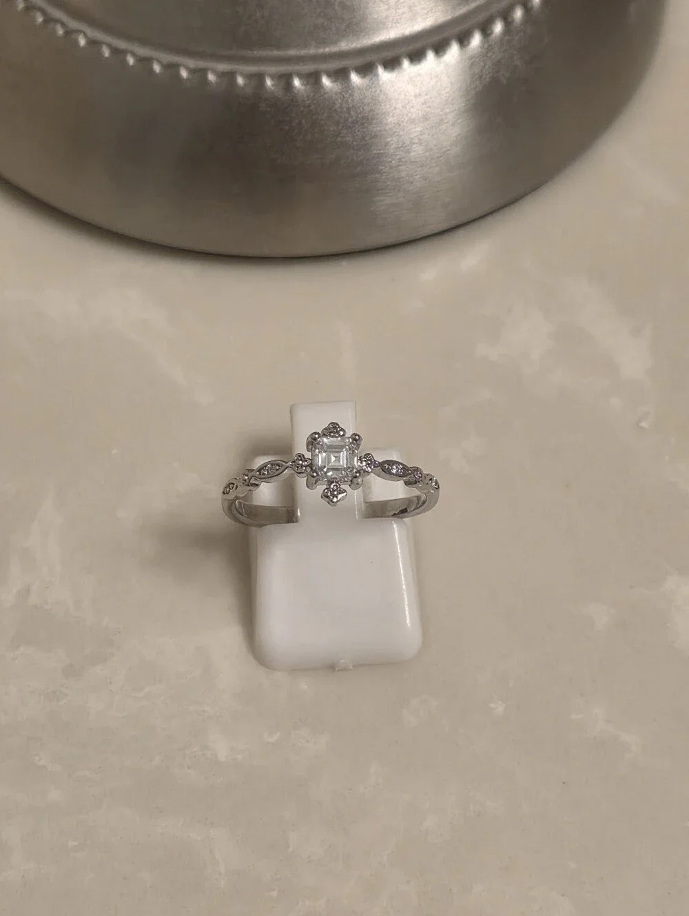 Silver CZ Antique Style Ring Size 8